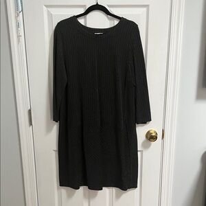 J. Jill Black Long Sleeve Dress (gray and white stripes)